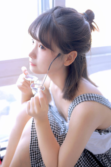 追击八月十五国语